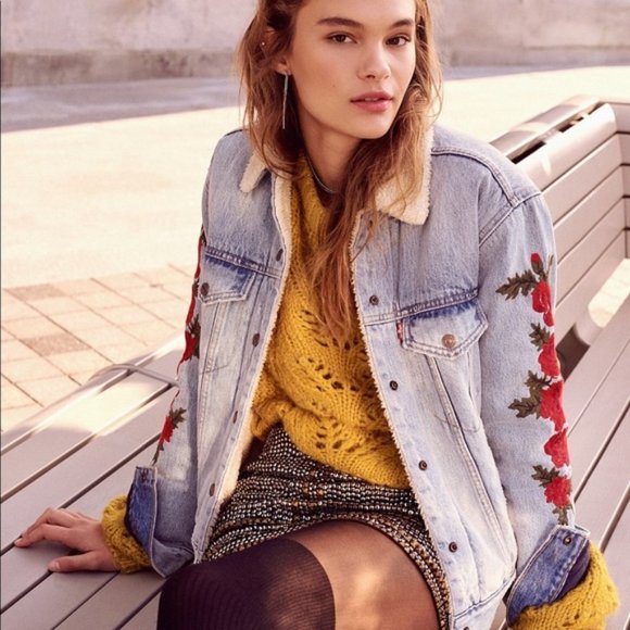 Levi’s Sherpa Denim Embroidered Rose Jacket Trucker